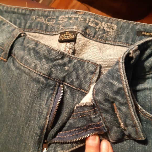 jeans - Picture 2 of 5